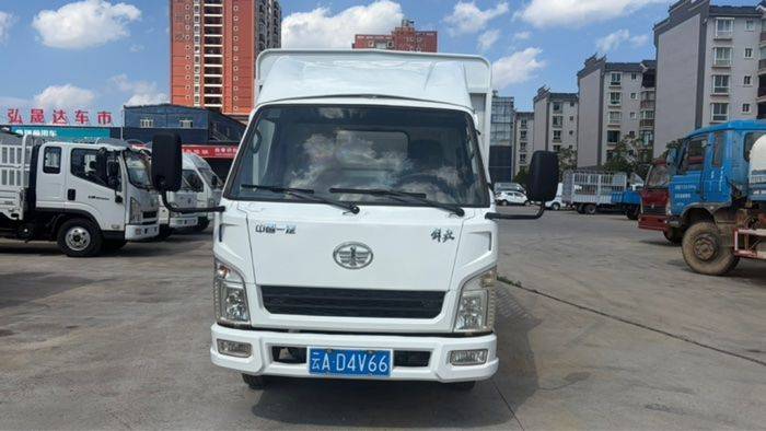 二手一汽红塔 116马力 载货车