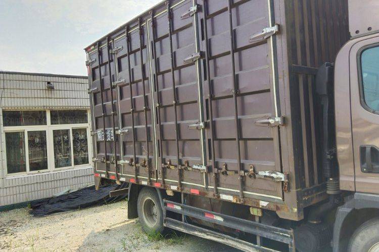 二手一汽解放轻卡 165马力 载货车
