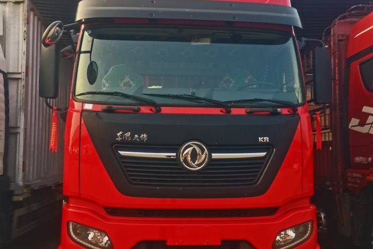 二手东风商用车 340马力 载货车