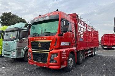 二手中国重汽 汕德卡SITRAK C7H重卡 480马力 8X4 9.52米仓栅式载货车(国六) 前四后八 曼二手载货车 黄牌
