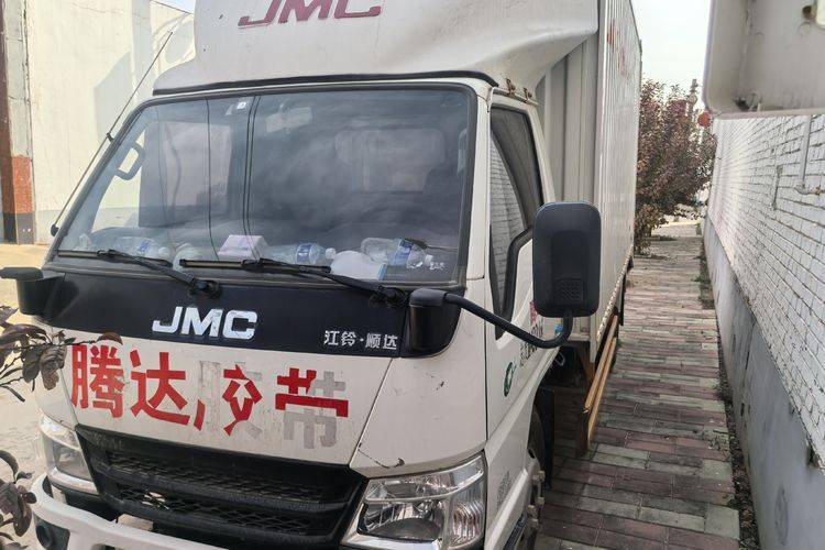 二手江铃汽车 116马力 载货车
