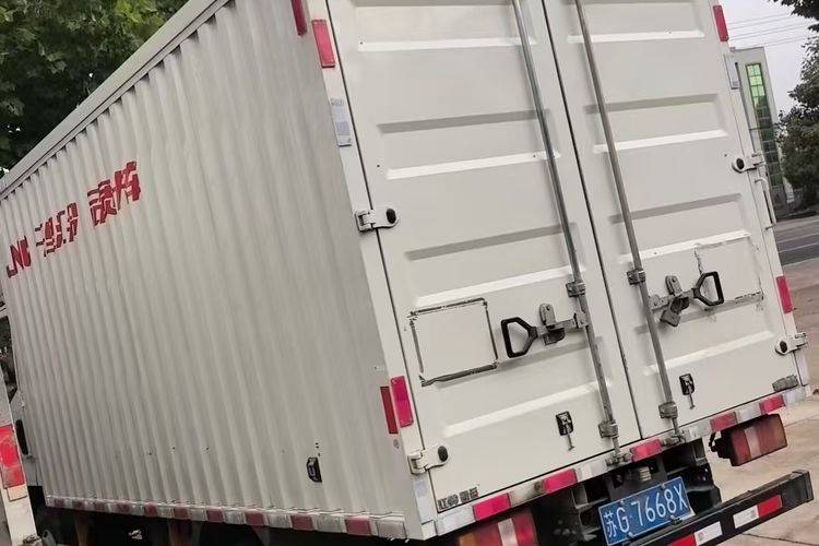 二手江铃汽车 152马力 载货车