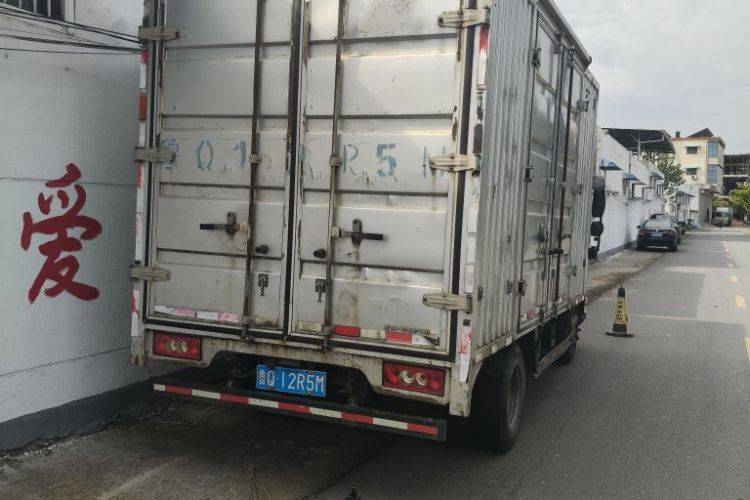 福田奥铃 110马力 载货车