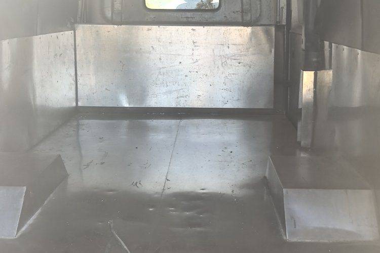 二手江淮星锐 150马力 封闭货车