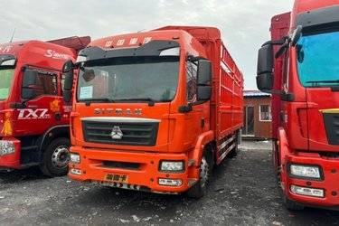 二手中国重汽 汕德卡SITRAK G5重卡 250马力 4X2 6.8米仓栅式载货车(国六) 单桥 曼二手载货车 黄牌