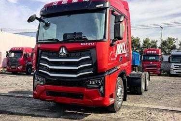 二手中国重汽豪沃Max 创富版 12.5L LNG 480马力 6X4 中国重汽12档 牵引车(国六) 双驱 潍柴二手牵引车 黄牌图片