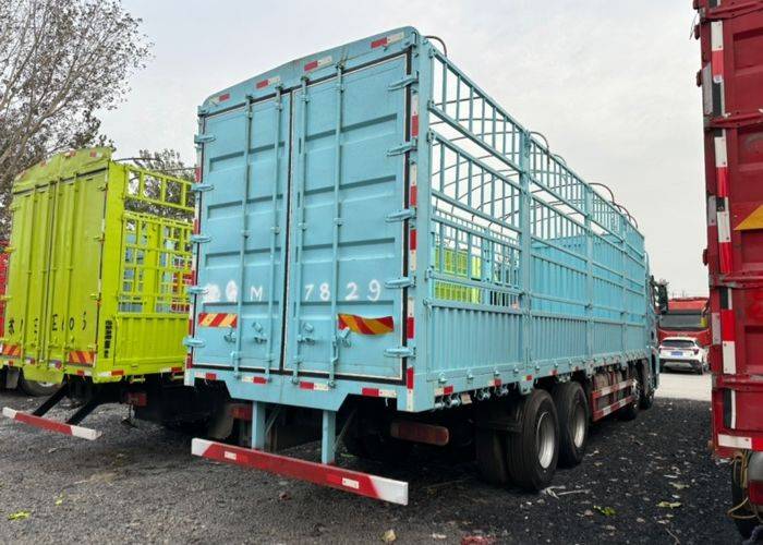 二手青岛解放 520马力 载货车