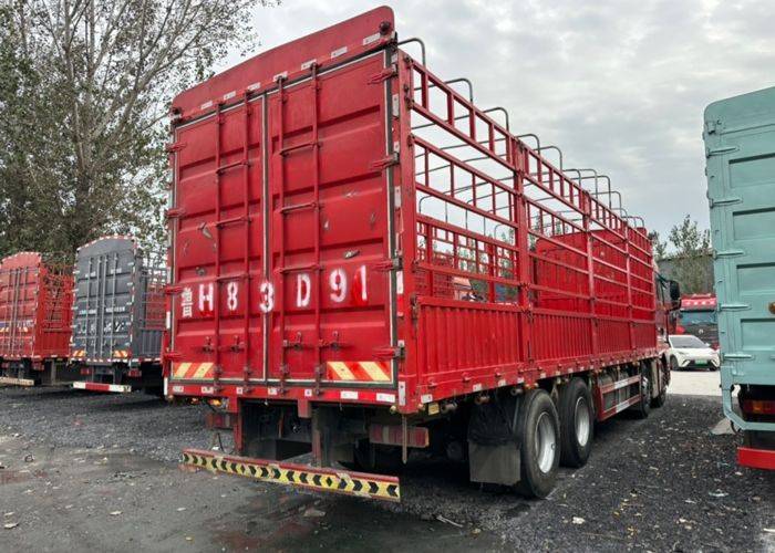 二手重汽汕德卡 480马力 载货车
