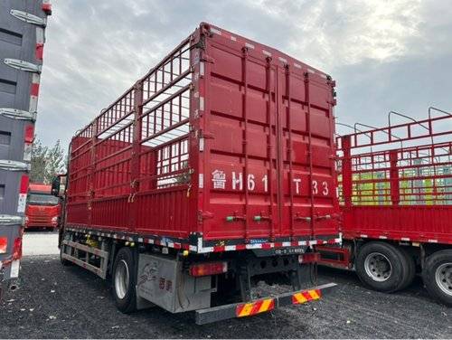 一汽解放 320马力 载货车