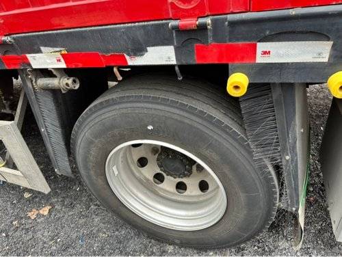 一汽解放 320马力 载货车