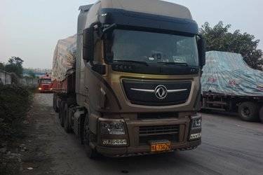 二手东风商用车 天龙旗舰KX 经典版 560马力 6X4 牵引车(速比3.64)(国六) 双驱 东风康明斯二手牵引车 黄牌