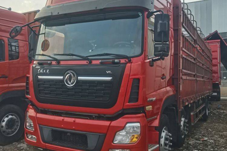 二手东风商用车 292马力 载货车