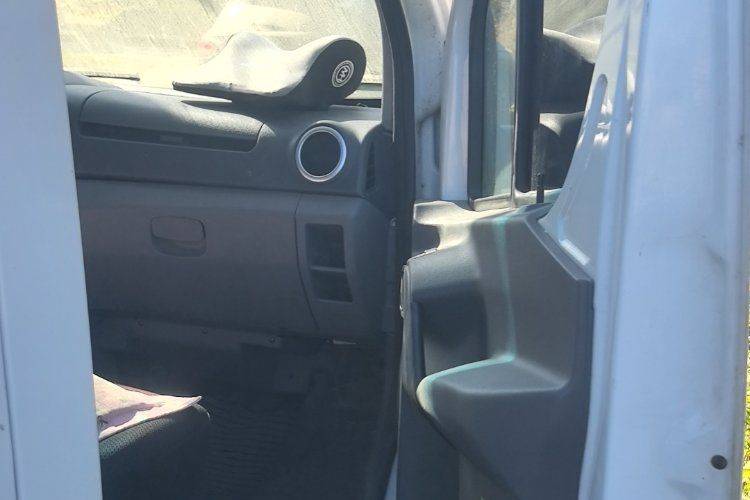 二手江淮星锐 150马力 封闭货车
