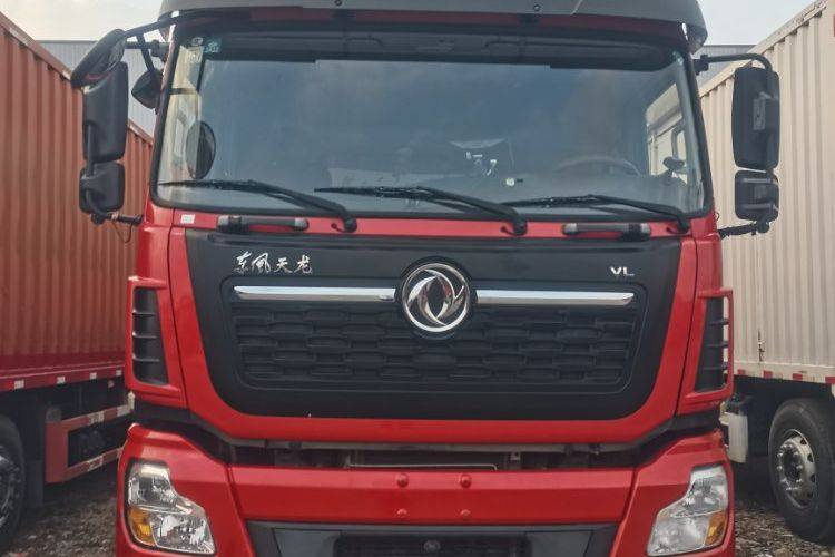 二手东风商用车 292马力 载货车