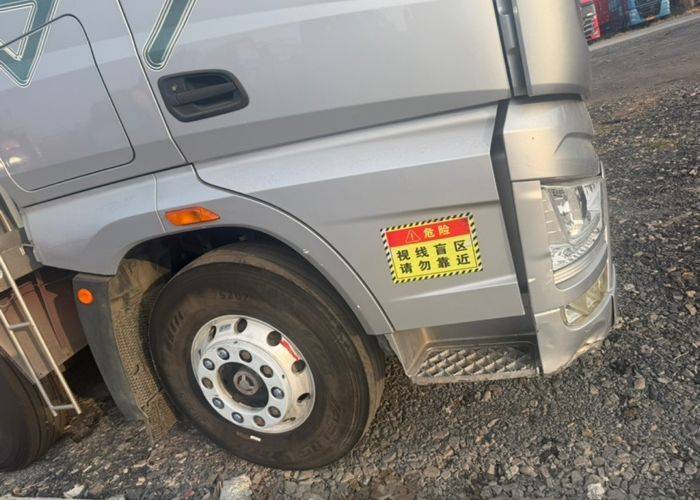二手一汽解放 560马力 载货车