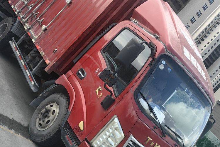 二手唐骏汽车 117马力 载货车