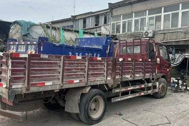 二手江淮 骏铃V7 160马力 4X2 5.175米单排栏板载货车(国五) 单桥 安徽康明斯二手载货车 黄牌