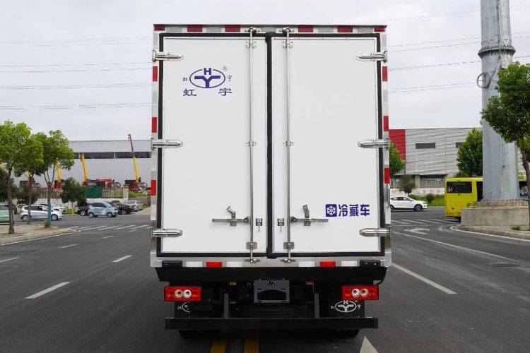 二手福田欧马可 130马力 专用车