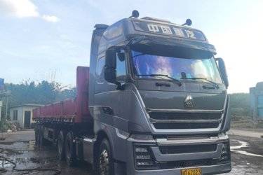 二手中国重汽 HOWO TH7重卡 550马力 6X4 牵引车(国六) 双驱 潍柴二手牵引车 黄牌图片