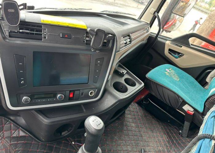 二手东风商用车 330马力 载货车