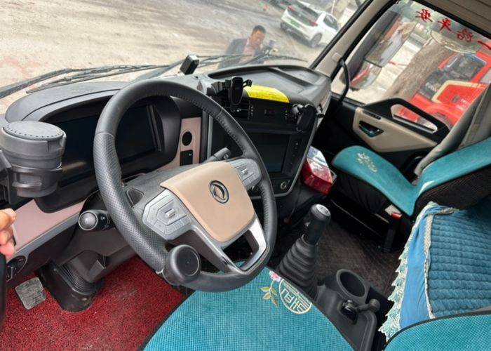 二手东风商用车 330马力 载货车