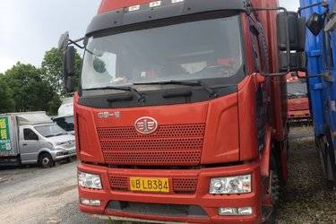 二手一汽解放 新J6L重卡 220马力 4X2 9.7米厢式载货车(国六) 单桥 大柴二手载货车 黄牌图片