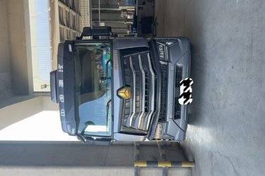 二手中国重汽 HOWO MAX 290马力 4X2 9.6米厢式载货车(国六) 单桥 曼二手载货车 黄牌