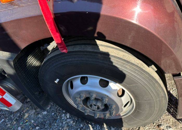 二手一汽解放 360马力 载货车
