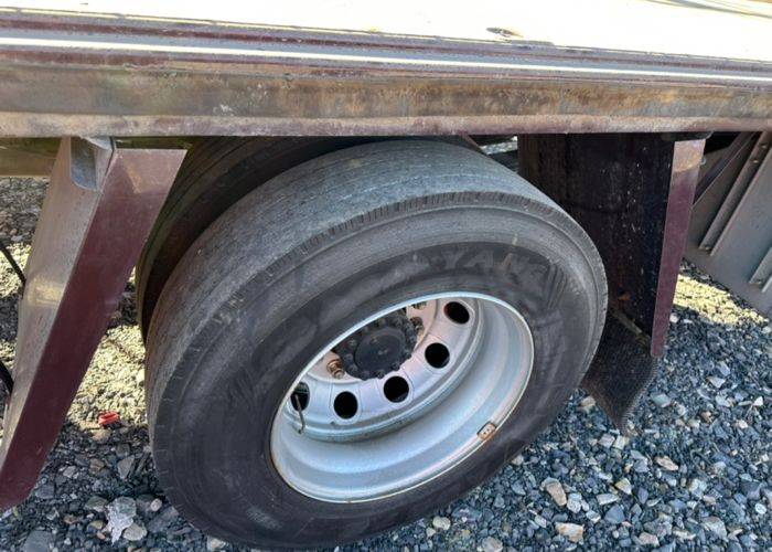 二手一汽解放 360马力 载货车