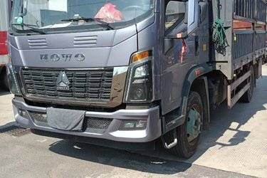 二手中国重汽HOWO 悍将PRO 170马力 4.15米单排仓栅式轻卡(国六) 单桥 潍柴二手载货车 蓝牌图片
