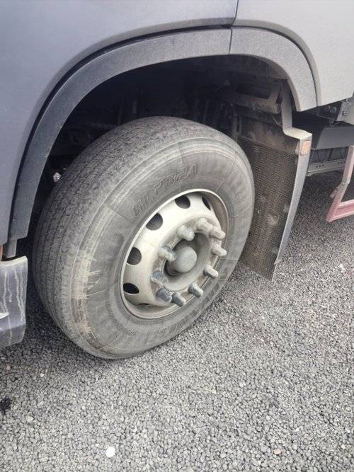 重汽豪沃(HOWO) 290马力 载货车