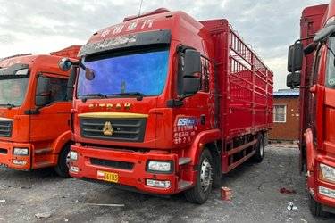 二手中国重汽 汕德卡SITRAK G5重卡 290马力 4X2 6.8米仓栅式载货车(国六) 单桥 曼二手载货车 黄牌