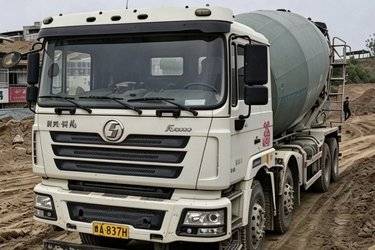 二手陕汽重卡 德龙F3000 385马力 8X4 6.3方混凝土搅拌车(国五) 前四后八 西安康明斯二手搅拌车