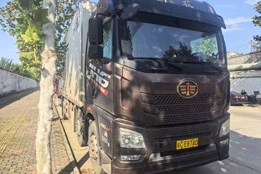 二手冷藏车 青岛解放 解放JH6 290 7.7 4X2