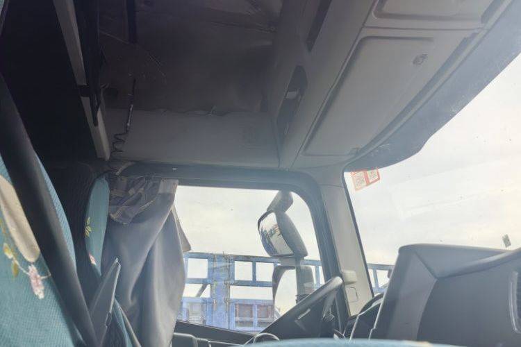 重汽豪沃(HOWO) 290马力 载货车
