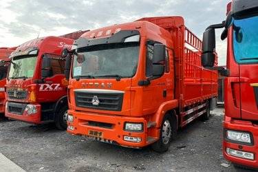 二手中国重汽 汕德卡SITRAK G5重卡 250马力 4X2 6.8米仓栅式载货车(国六) 单桥 曼二手载货车 黄牌