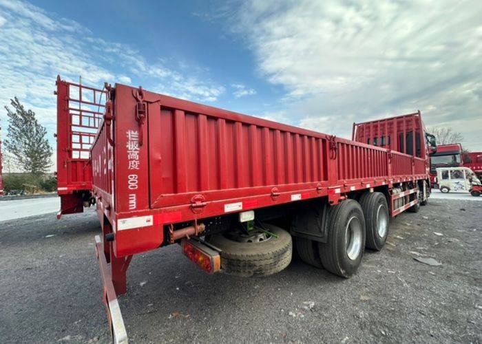 二手欧曼重卡(原福田欧曼) 490马力 载货车