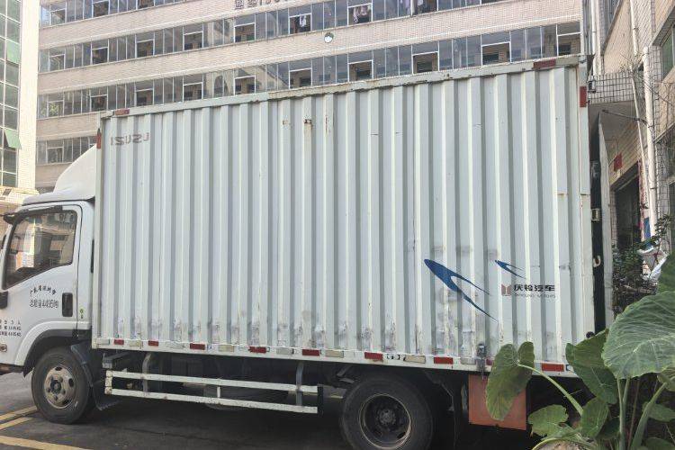 庆铃五十铃 130马力 载货车