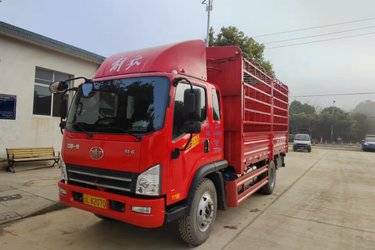 二手一汽解放 J6V 精英版 350马力 6X2 7.7米仓栅式载货车(国六) 前四后四 潍柴二手载货车 黄牌