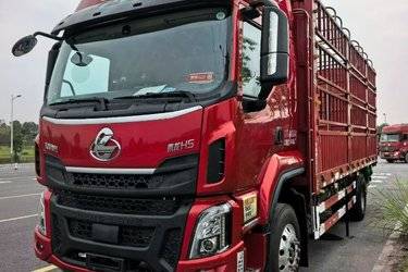 二手东风柳汽 乘龙H5 290马力 4X2 6.8米仓栅式载货车(国六) 单桥 玉柴二手载货车 黄牌