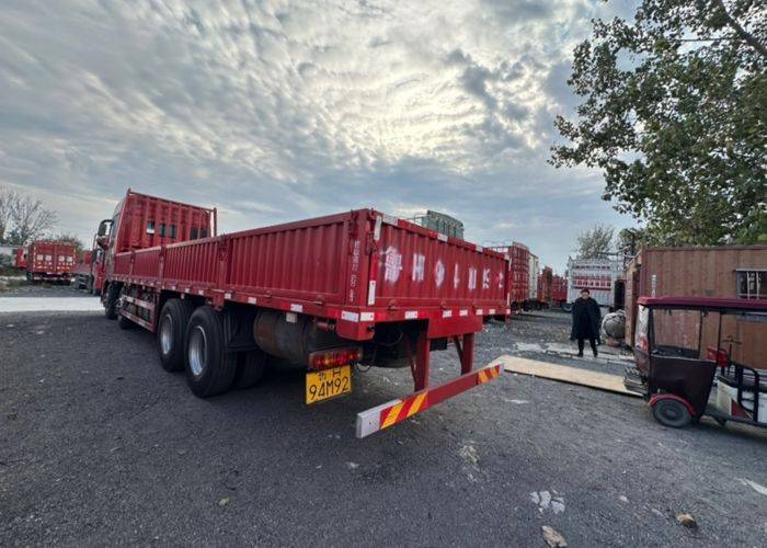 二手欧曼重卡(原福田欧曼) 490马力 载货车