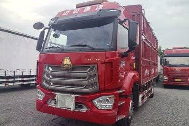 二手中国重汽 豪沃N5W中卡 220马力 4X2 6.75米仓栅式载货车(国六) 单桥 曼二手载货车 黄牌