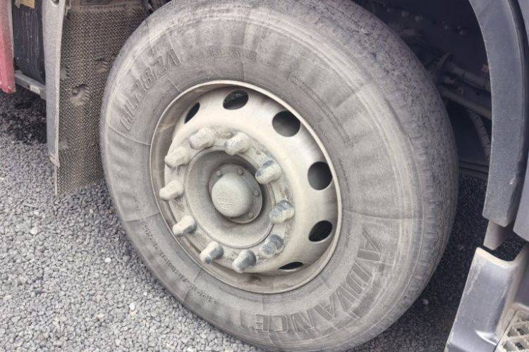 重汽豪沃(HOWO) 290马力 载货车