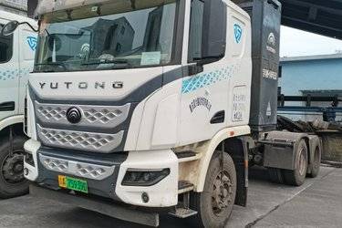 二手宇通重卡 6X4 纯电动牵引车 宁德时代282kWh  二手电动卡车电动牵引车