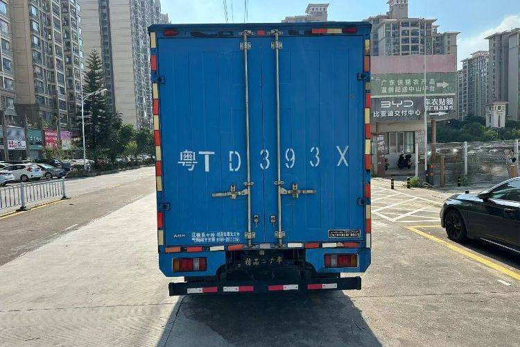 二手江铃汽车 116马力 载货车
