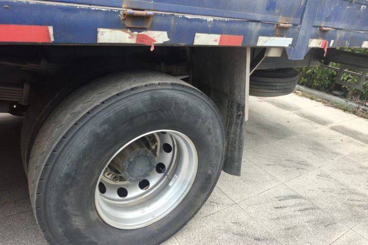 二手东风柳汽乘龙 330马力 专用车