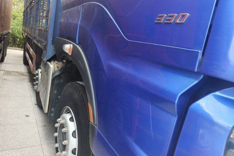 二手东风柳汽乘龙 330马力 专用车