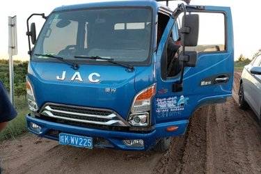 二手江淮 康铃J5 143马力 3.82米排半售货车(国六) 单桥 云内动力二手载货车 蓝牌