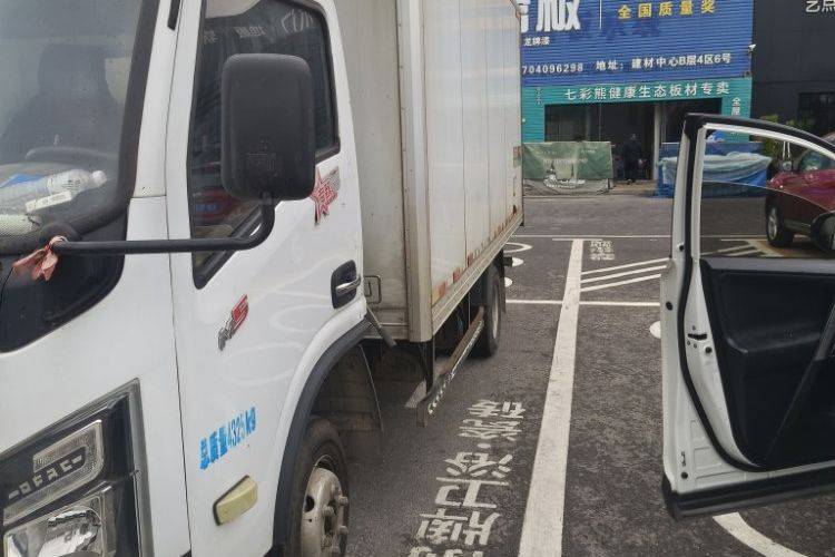 二手东风福瑞卡(全新) 120马力 载货车