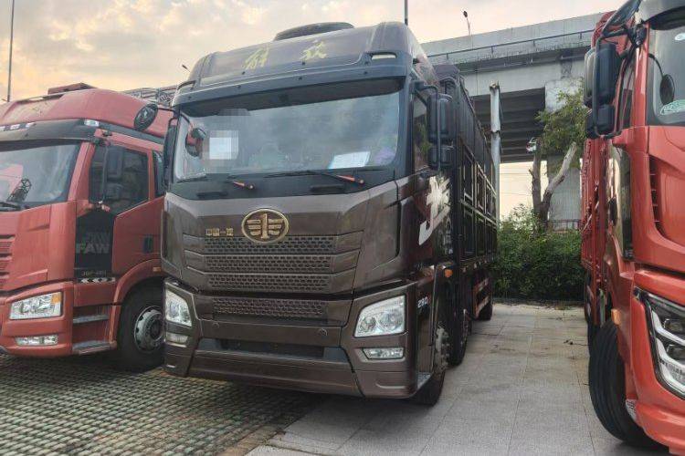 二手青岛解放 290马力 专用车